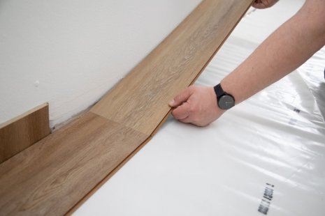 Verlegung wineo Designboden Verlegung wineo 400 Multi-Layer zum Klicken Designboden DIY Holzoptik