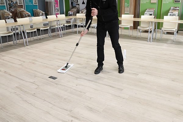 wineo Zubehör Reinigungsset Wischmopp Teleskopstab PURLINE Bioboden Fußboden reinigen Bodenbelag pflegen