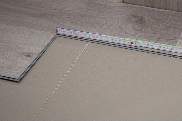 wineo Designboden zum Klicken Holzoptik Vinylboden verlegen Klick-Vinyl elastischer Fußboden Bodenbelag