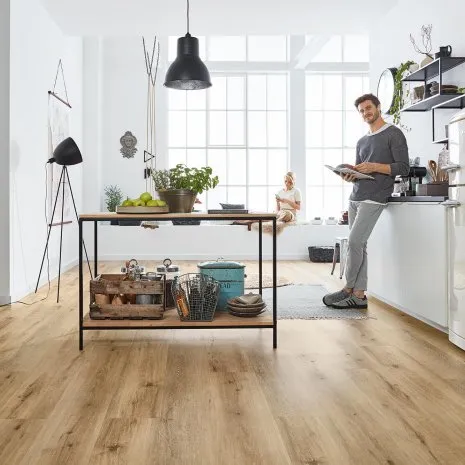 Loft moderne Küche Eiche Vinylboden Fussboden hell Rustikal Rigid Industial