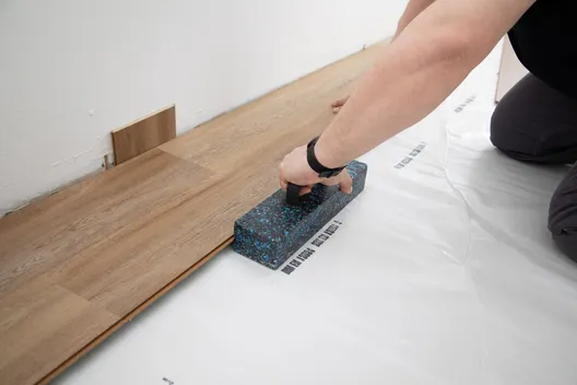 Verlegung wineo Designboden Verlegung wineo 400 Multi-Layer zum Klicken Designboden Holzoptik DIY verlegen