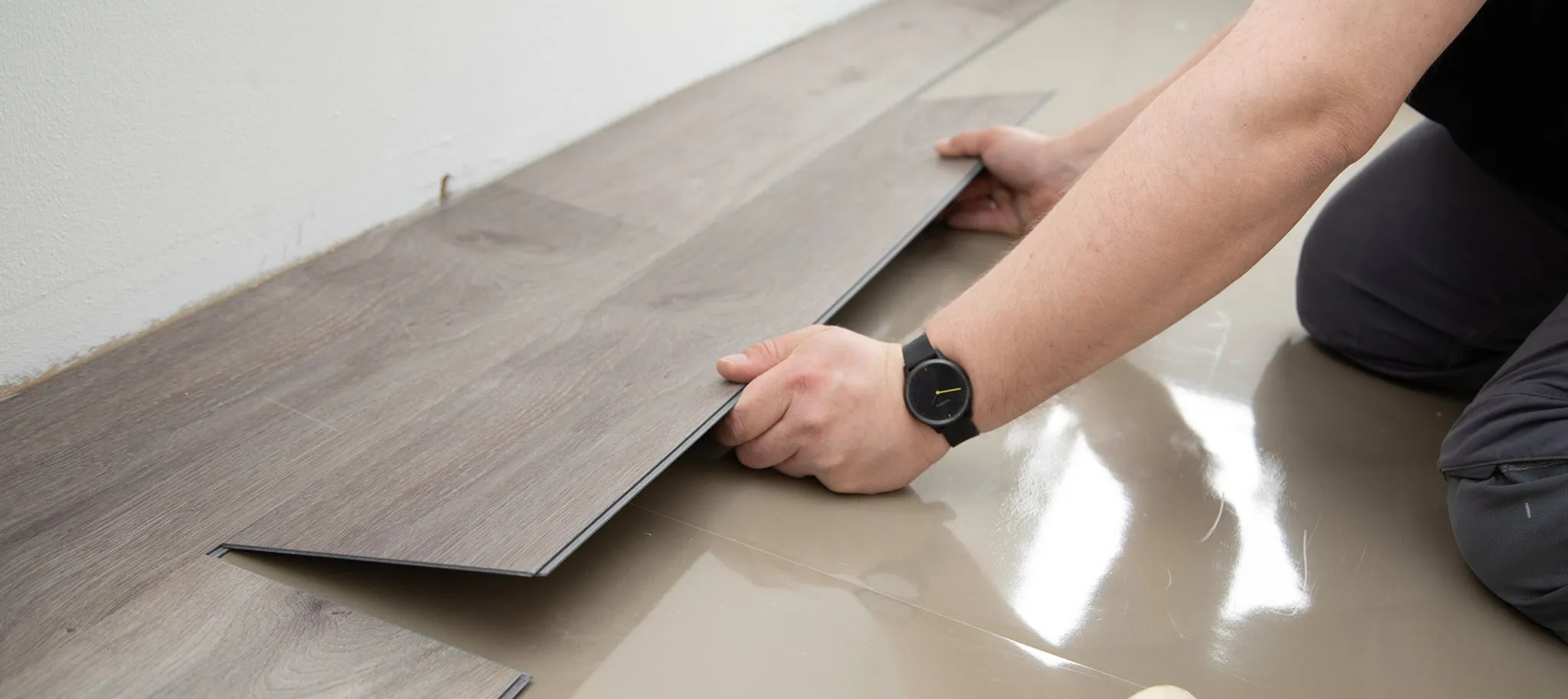 Designboden Vinylboden oder Laminatboden auf Teppichboden verlegen