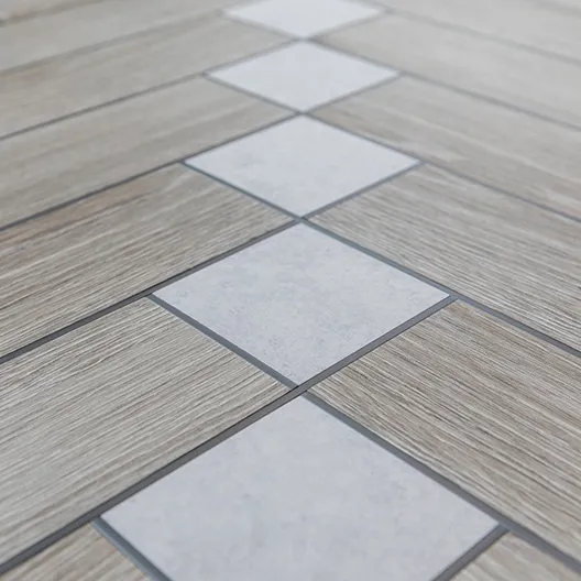 Vinylboden Designboden Akzentstreifen kreative Verlegung