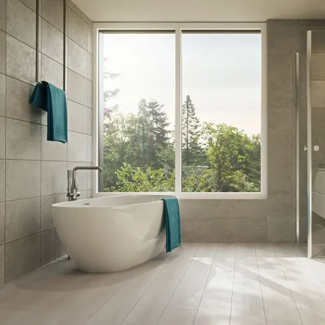 Laminatboden wineo 500 Laminatboden Bodenbelag Badezimmer Badewanne Holzoptik Fuge Moderne Einrichtung